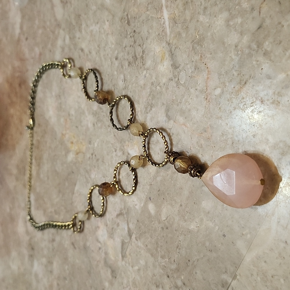 Woman's necklace